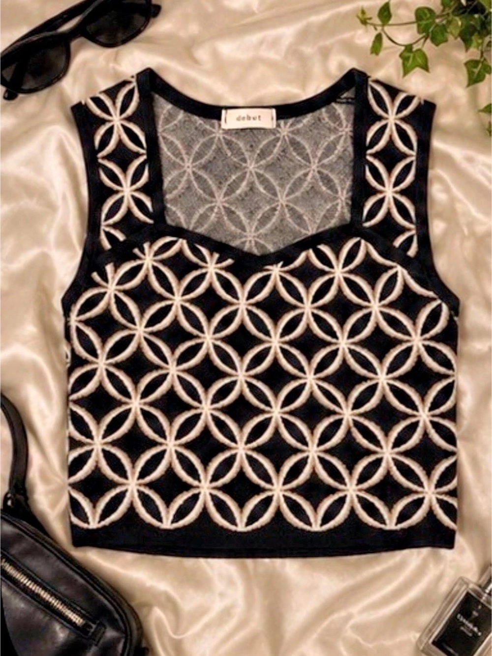 debut Embroidered Geometric Crop Top in Black & White Like New